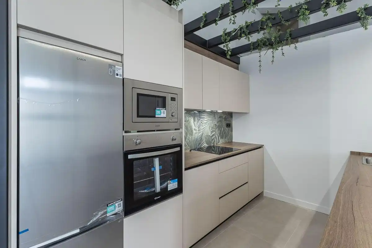 Cocina de Apartamento en venta en Granada con Aire acondicionado