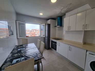 Appartamento con ascensore in vendita a Pio XII Plaza