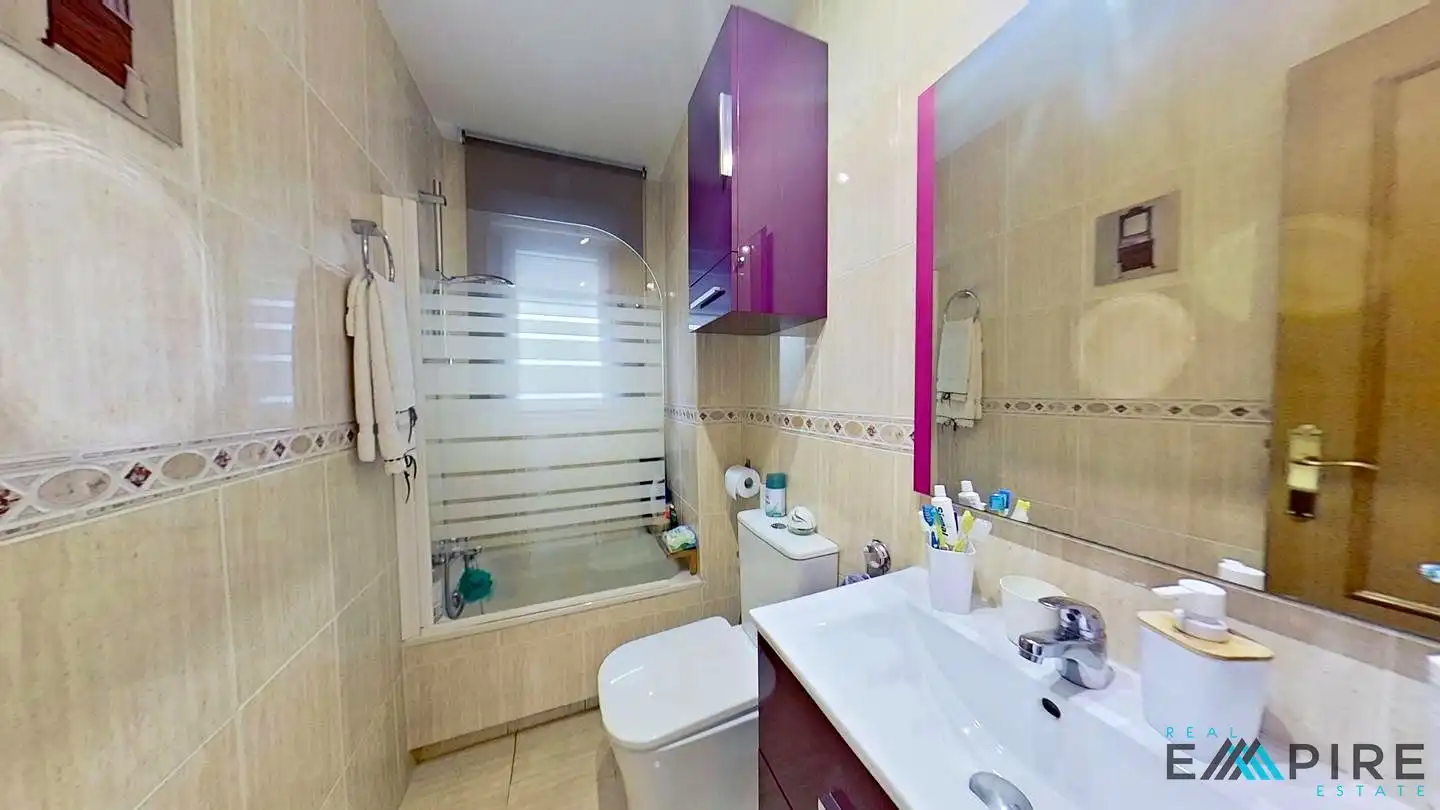 Semi-detached house with pool for sale in Ugena, imagen 24