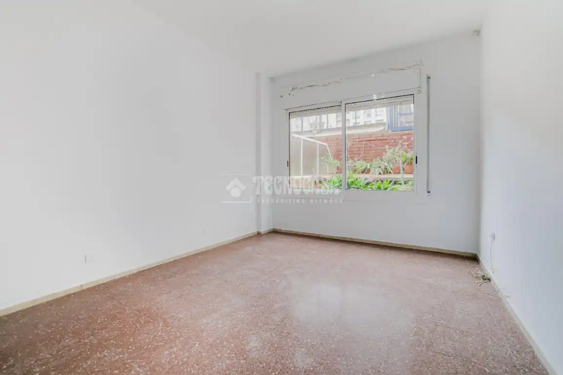 Habitación de Piso en venta en Barcelona con Jardín privado, Terraza y Balcón