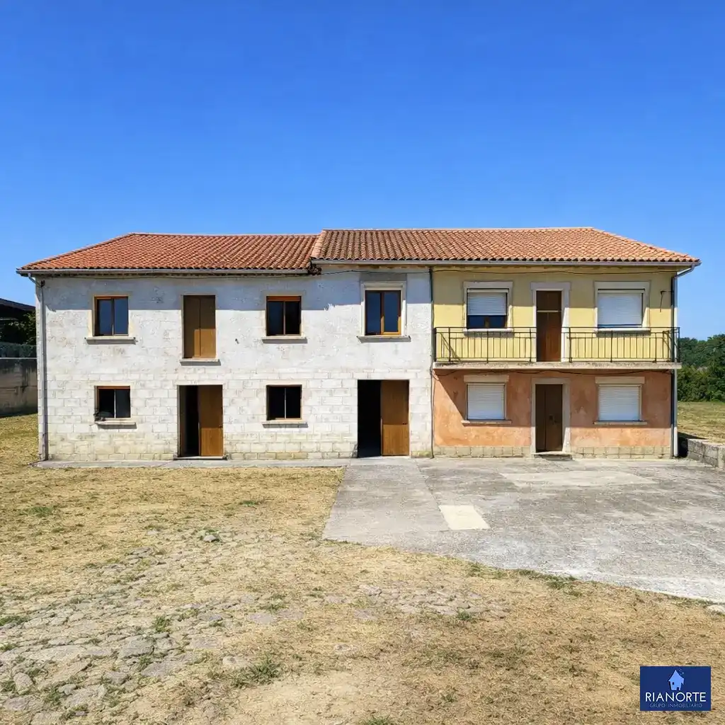 Vista exterior de Casa o xalet en venda en Gozón amb Calefacció, Jardí privat i Traster