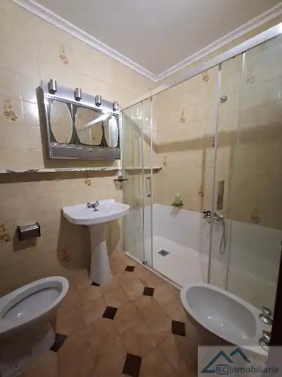 Bany de Pis en venda en Santander amb Calefacció i Terrassa