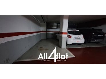 Parcheggio in vendita a Calle València