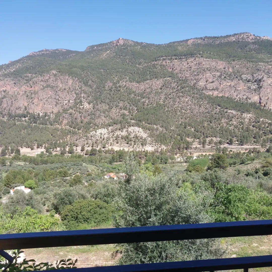 Ático en venta en Yeste con Terraza, Amueblado y Horno