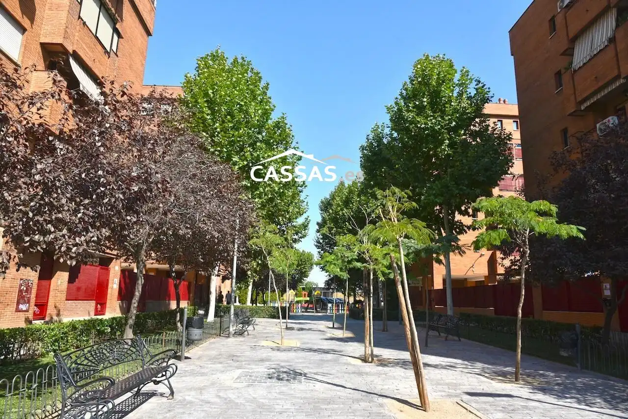 Exterior view of Flat for sale in Torrejón de Ardoz  with Air Conditioner, Heating and Parquet flooring