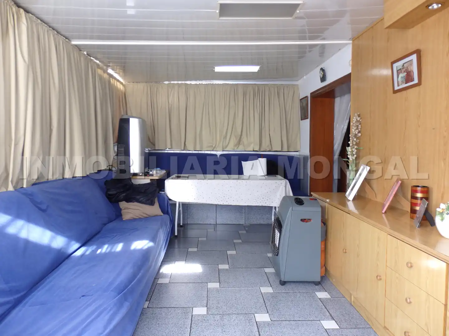 Sala d'estar de Àtic en venda en L'Hospitalet de Llobregat amb Aire condicionat, Terrassa i Forn