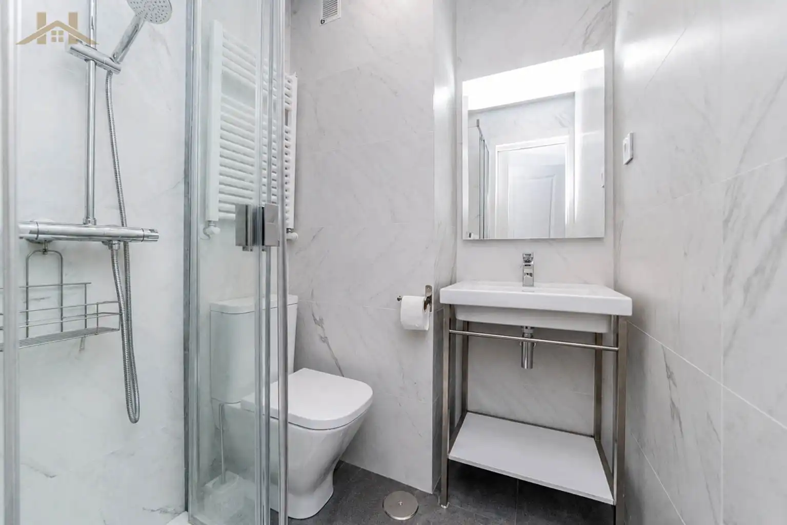 Baño de Piso en venta en Pozuelo de Alarcón con Aire acondicionado, Calefacción y Terraza