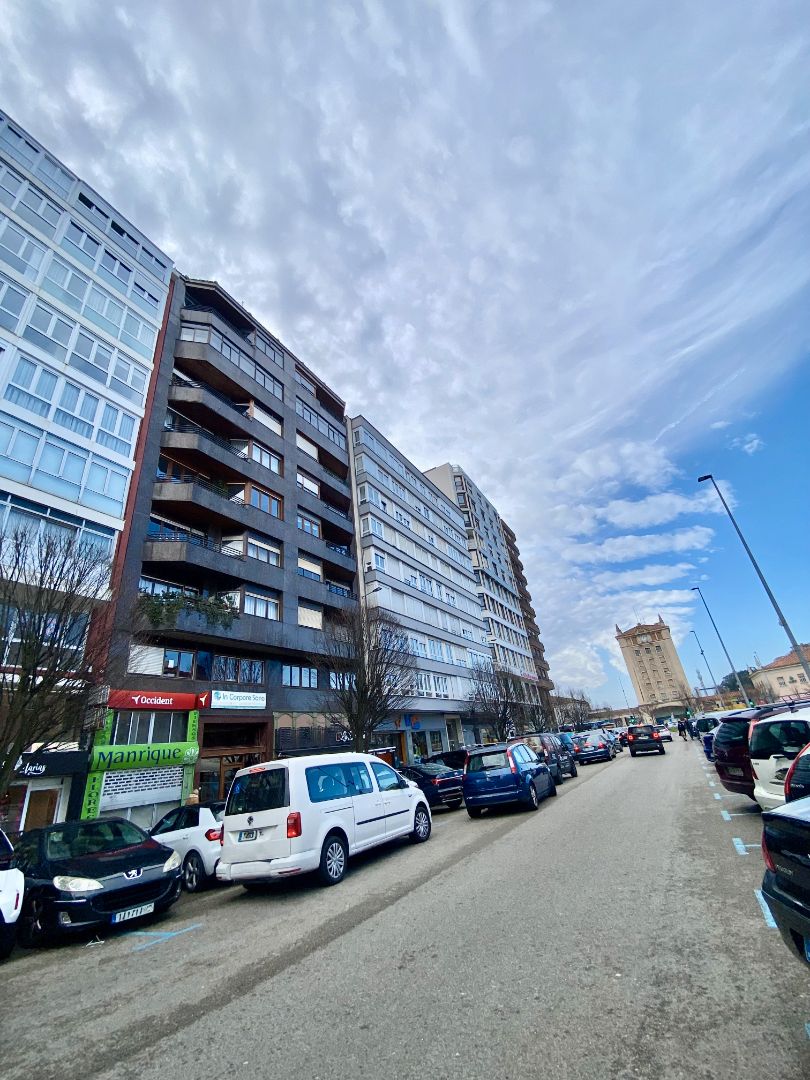 Vista exterior de Pis en venda en Santander amb Calefacció i Terrassa