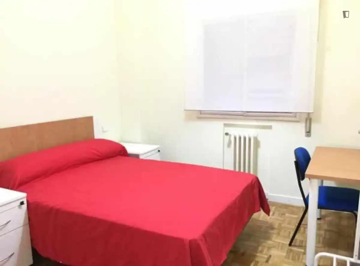 Habitación de Apartamento para compartir en Madrid con Amueblado, Lavadora y Internet