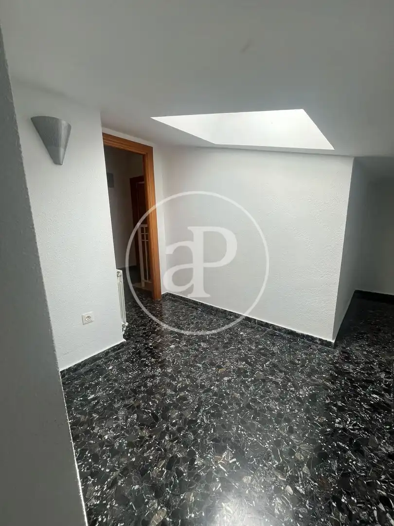 Piso de alquiler en Valencia con Aire acondicionado, Calefacción y Terraza