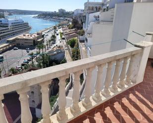 Vista exterior de Casa adosada en venda en Maó amb Calefacció