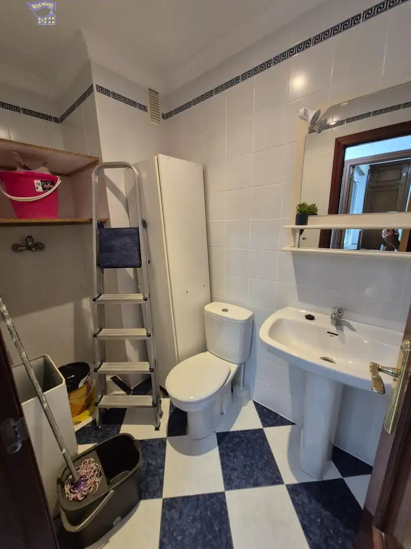 Bathroom of Flat for rent in Arcos de la Frontera