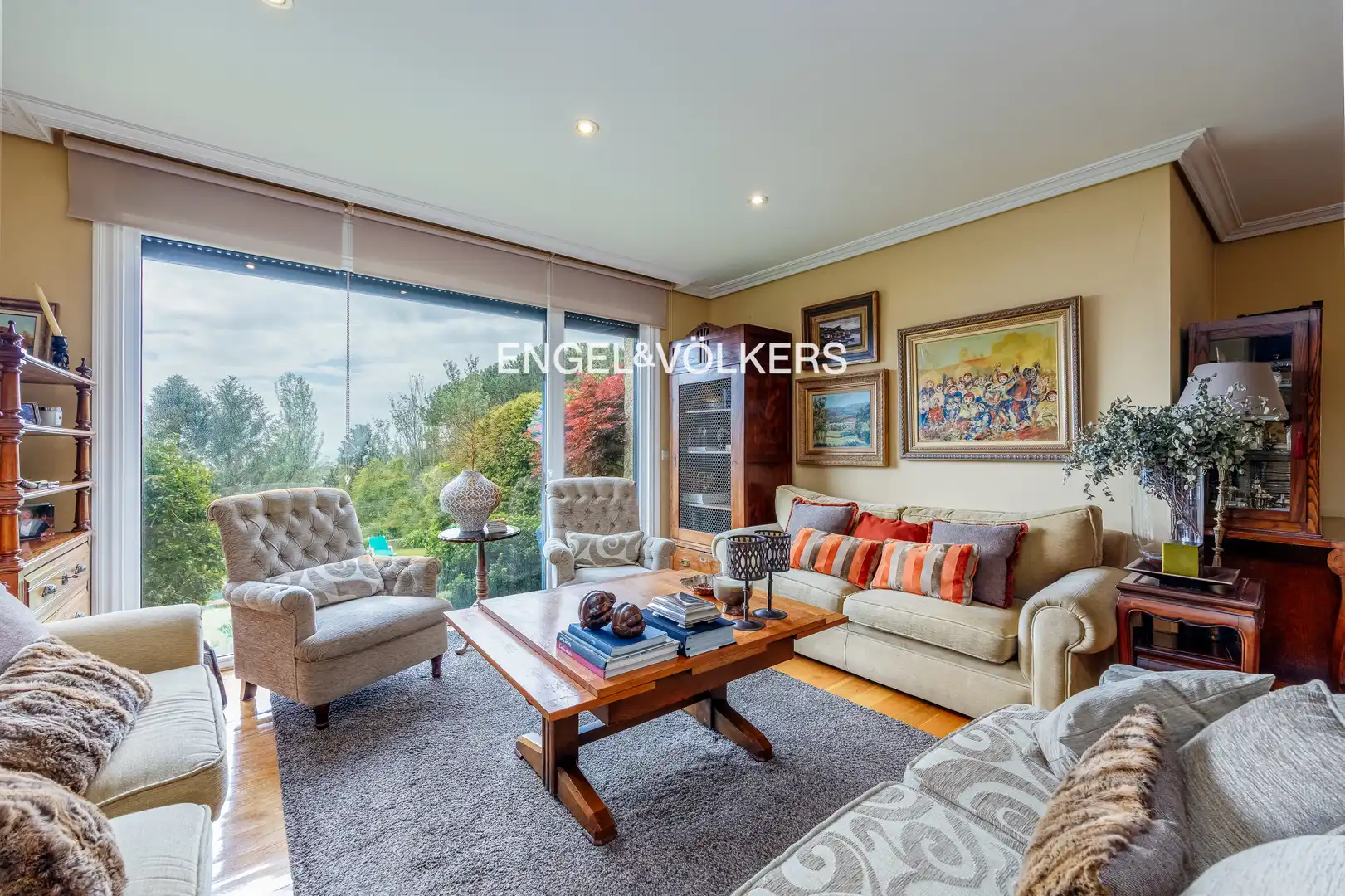 Sala de estar de Finca rústica en venta en Nigrán con Calefacción