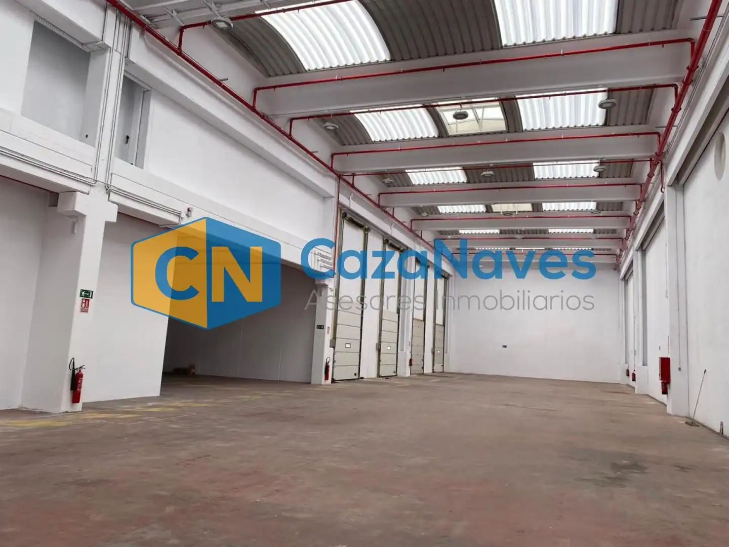 Industrial building to rent in Barrio de la Estación, imagen 2