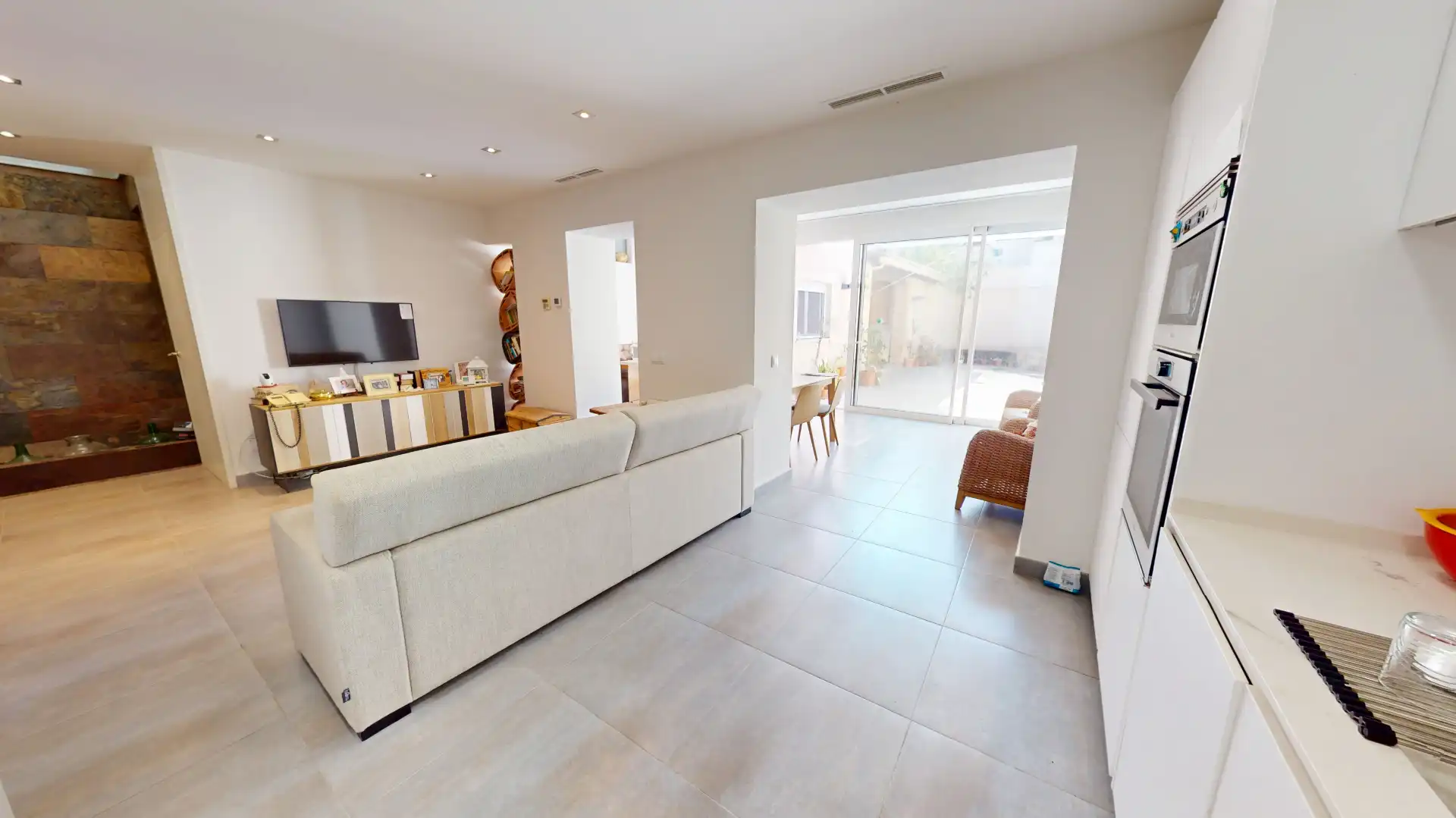 Sala de estar de Casa o chalet en venta en El Campello con Aire acondicionado, Calefacción y Jardín privado