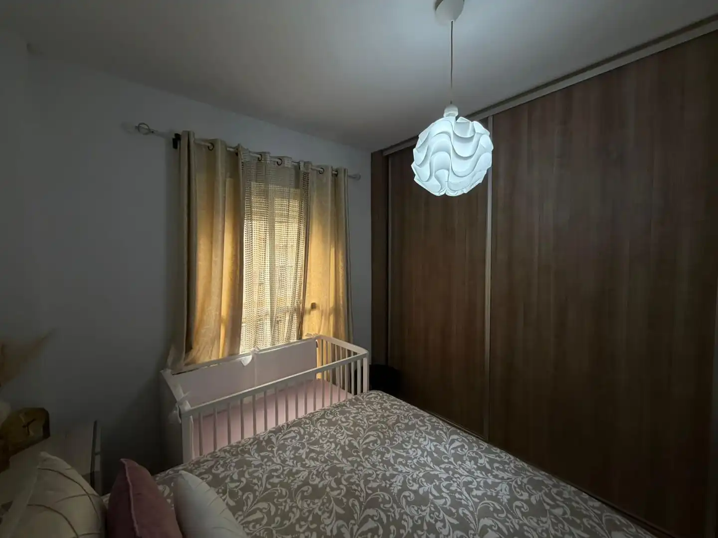 Habitación de Piso en venta en Maracena con Amueblado y Lavadora