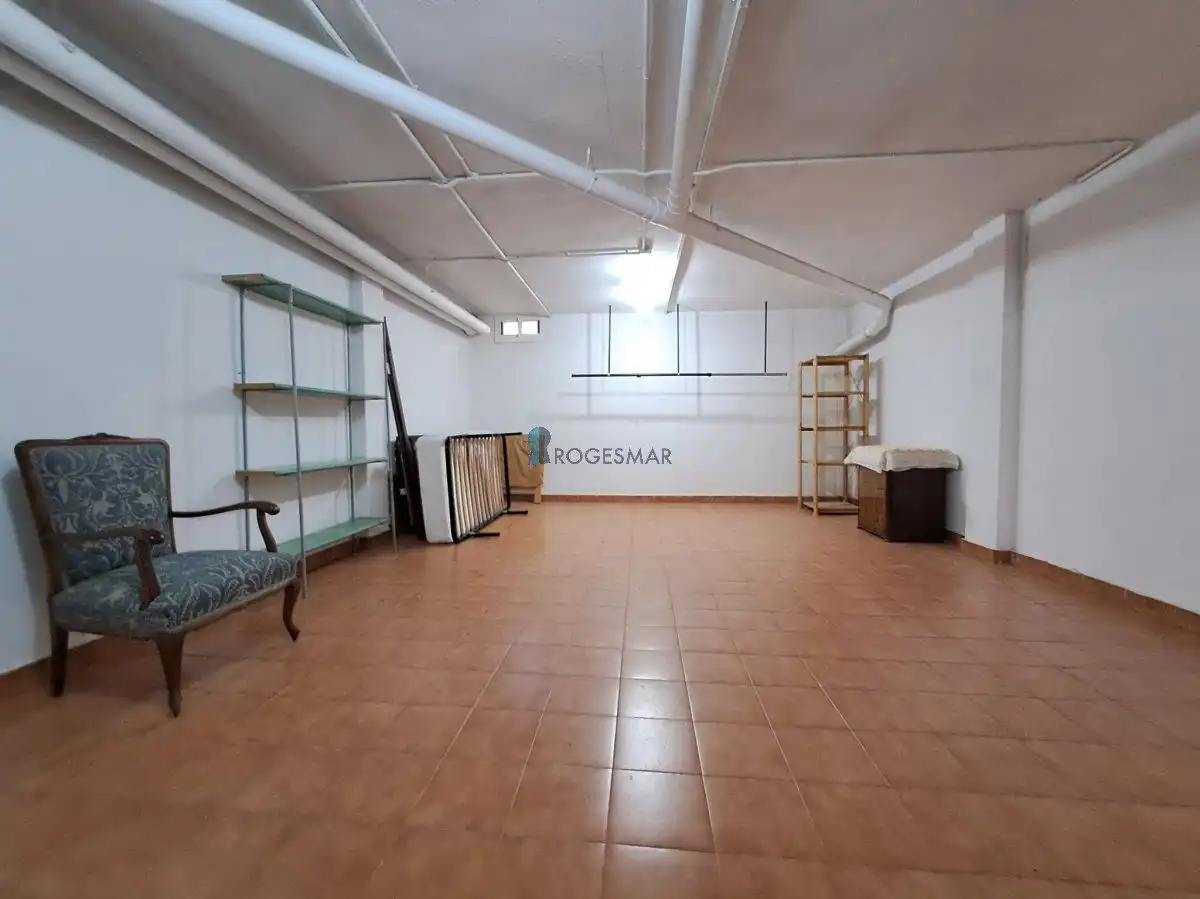 Einfamilien-Reihenhaus zum Verkauf in Benicasim / Benicàssim mit Privatgarten, Terrasse und Balkon