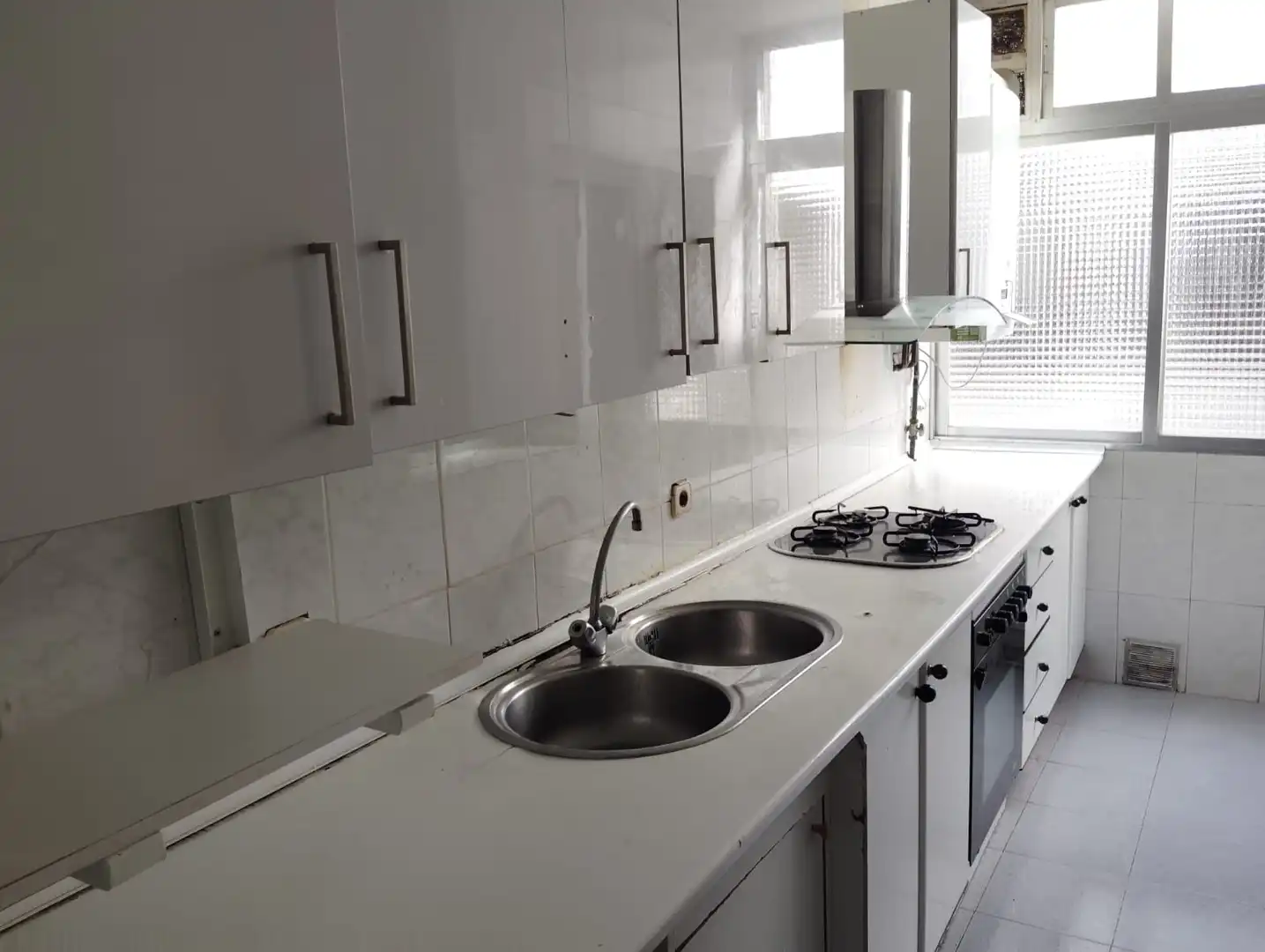 Piso en venta en Pz Hermanos Pinzón, Descubridores - Escritores