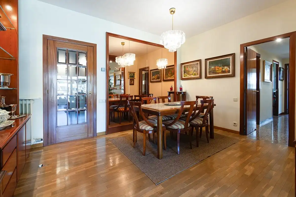 Comedor de Piso en venta en Barcelona con Aire acondicionado, Calefacción y Parquet