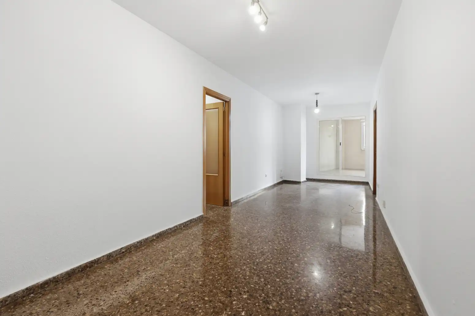 Wohnung zum Verkauf in Alaquàs mit Klimaanlage, Terrasse und Abstellraum