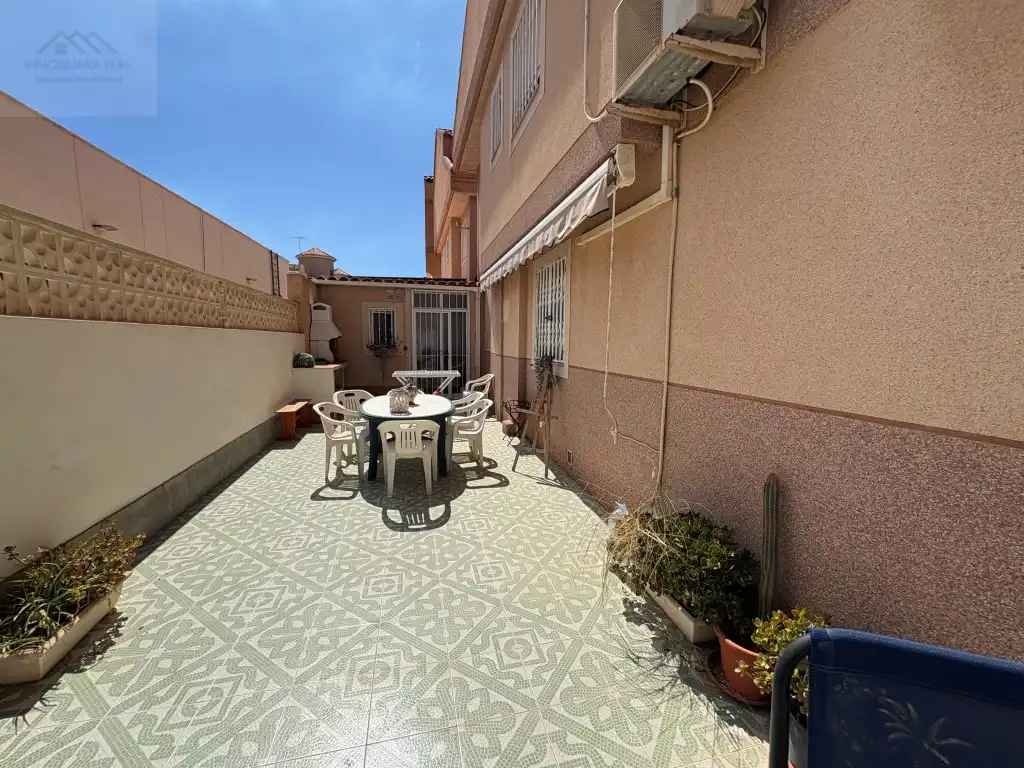 Semi-detached house with terrace for sale in Calle Sierra de las Moreras, imagen 4