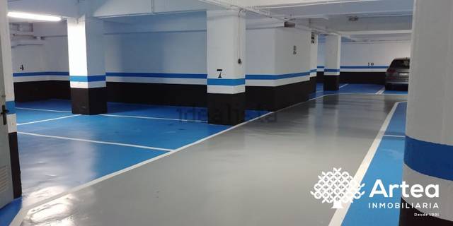 Garaje en Venta en Telesforo Aranzadi Kalea en Ensanche - Moyua - Diputación