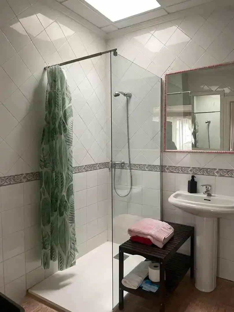 Badezimmer von Erdgeschoss zur Miete in Alguazas mit Klimaanlage und Möbliert