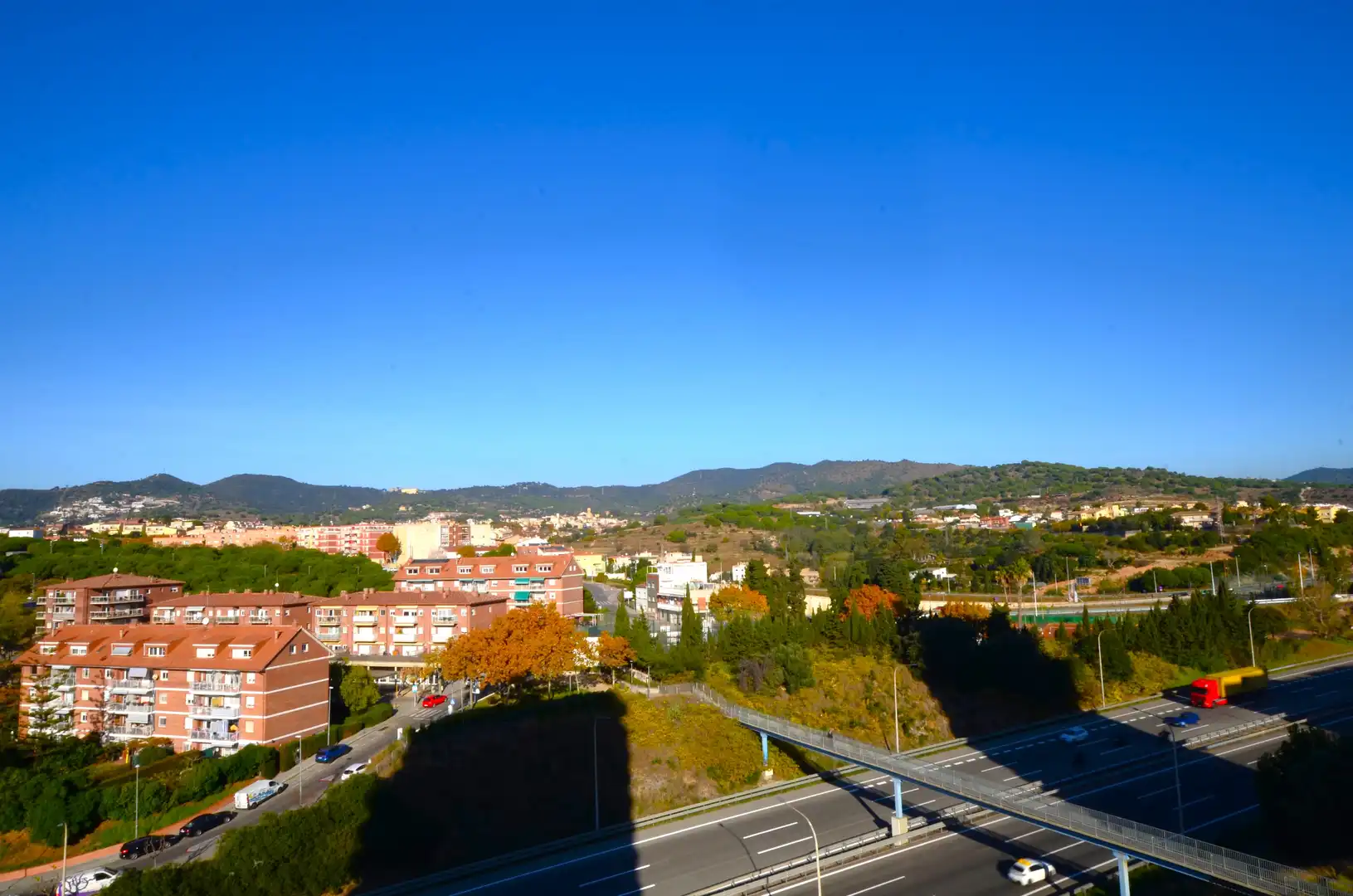 Vista exterior de Piso en venta en Montgat con Calefacción, Parquet y Horno