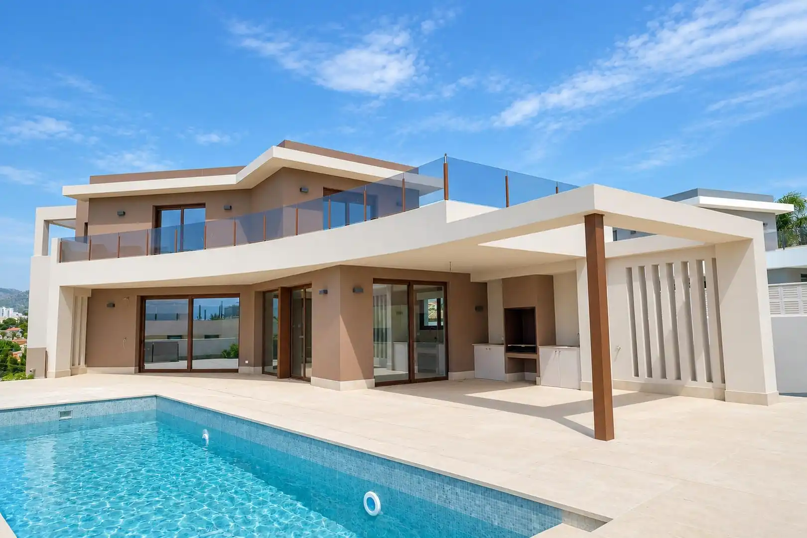 Chalet con piscina en venta en Marisol Park - Ortembach - Los Almendros