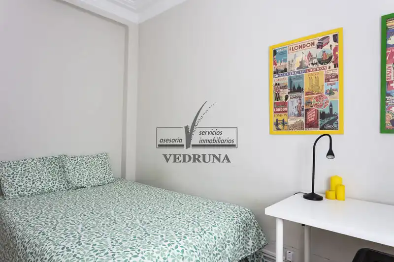 Schlafzimmer von Wohnung zur Miete in Zaragoza mit Heizung
