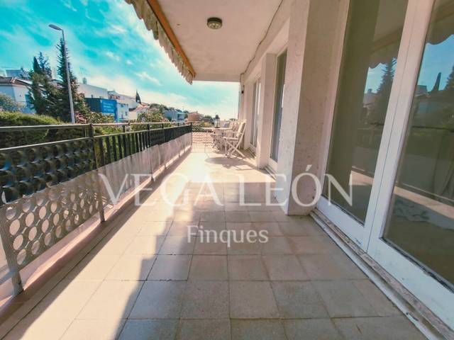 Piso en Venta en Urbanitzacions