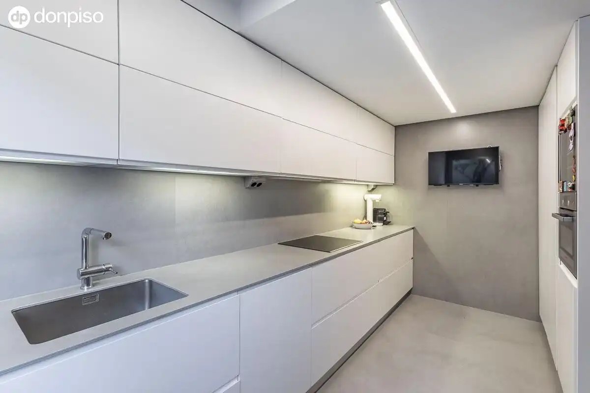 Kitchen of Detached homes for sale in Granada