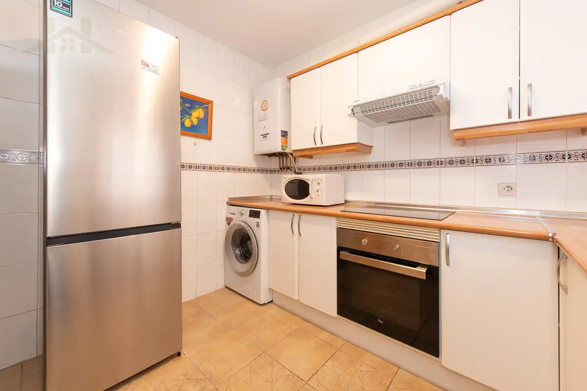 Küche von Wohnung zum Verkauf in San Sebastián de los Reyes mit Klimaanlage, Heizung und Terrasse