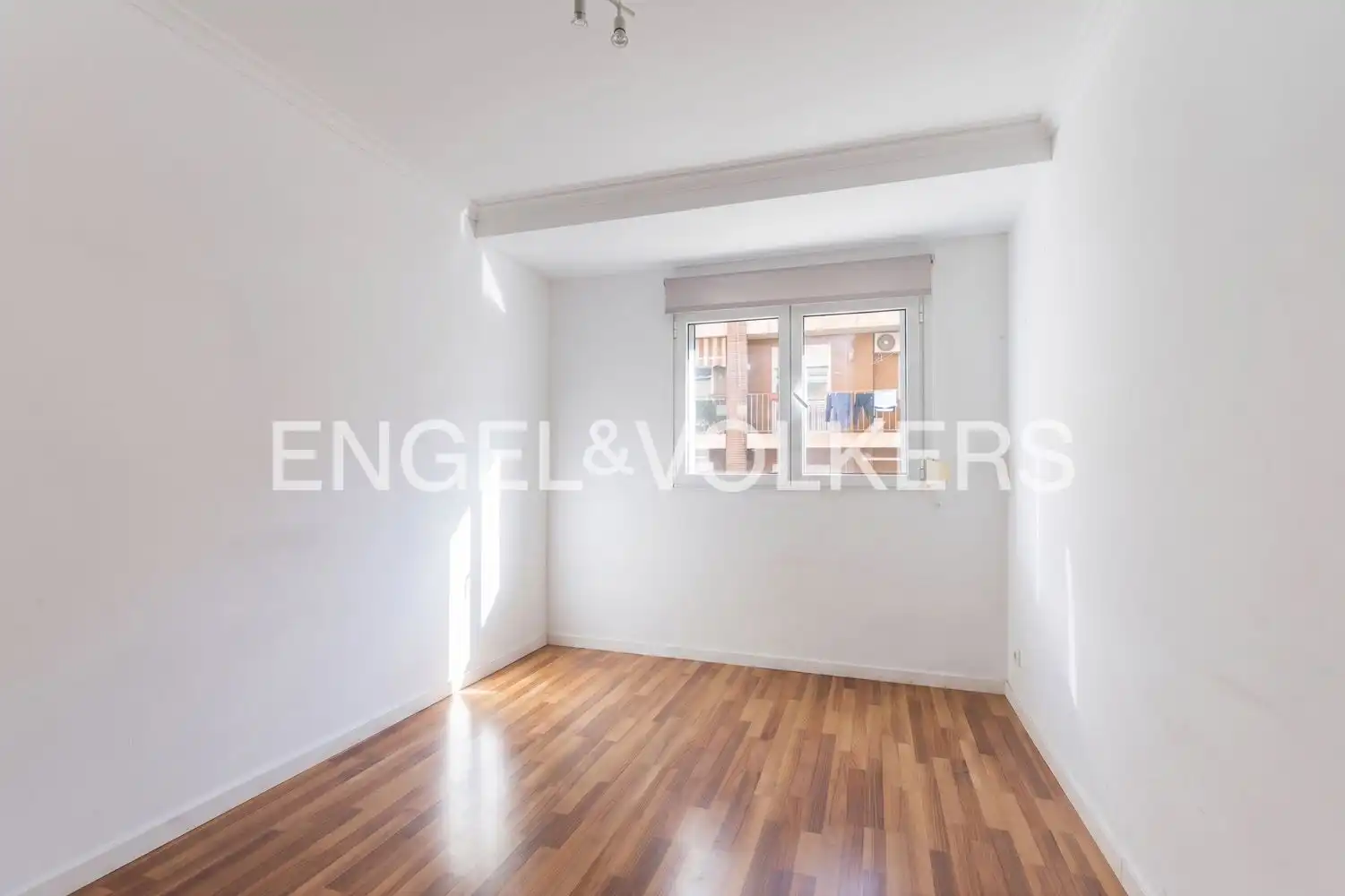 Habitación de Piso en venta en Valencia con Aire acondicionado, Calefacción y Amueblado