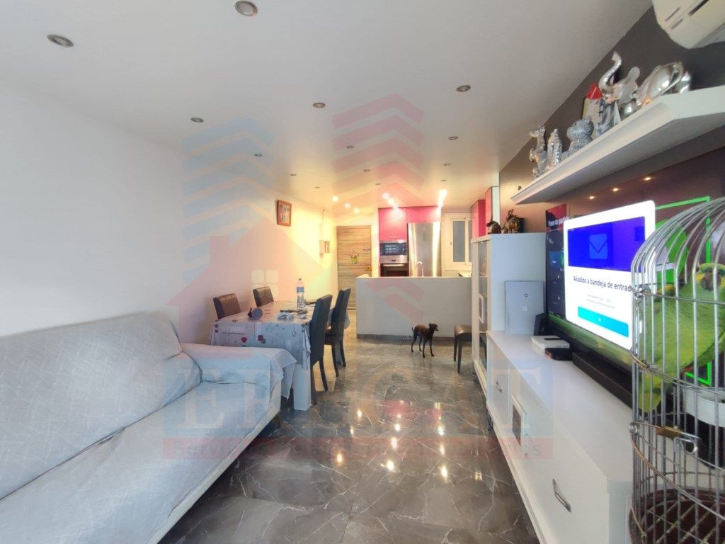 Living room of Flat for sale in Sant Adrià de Besòs