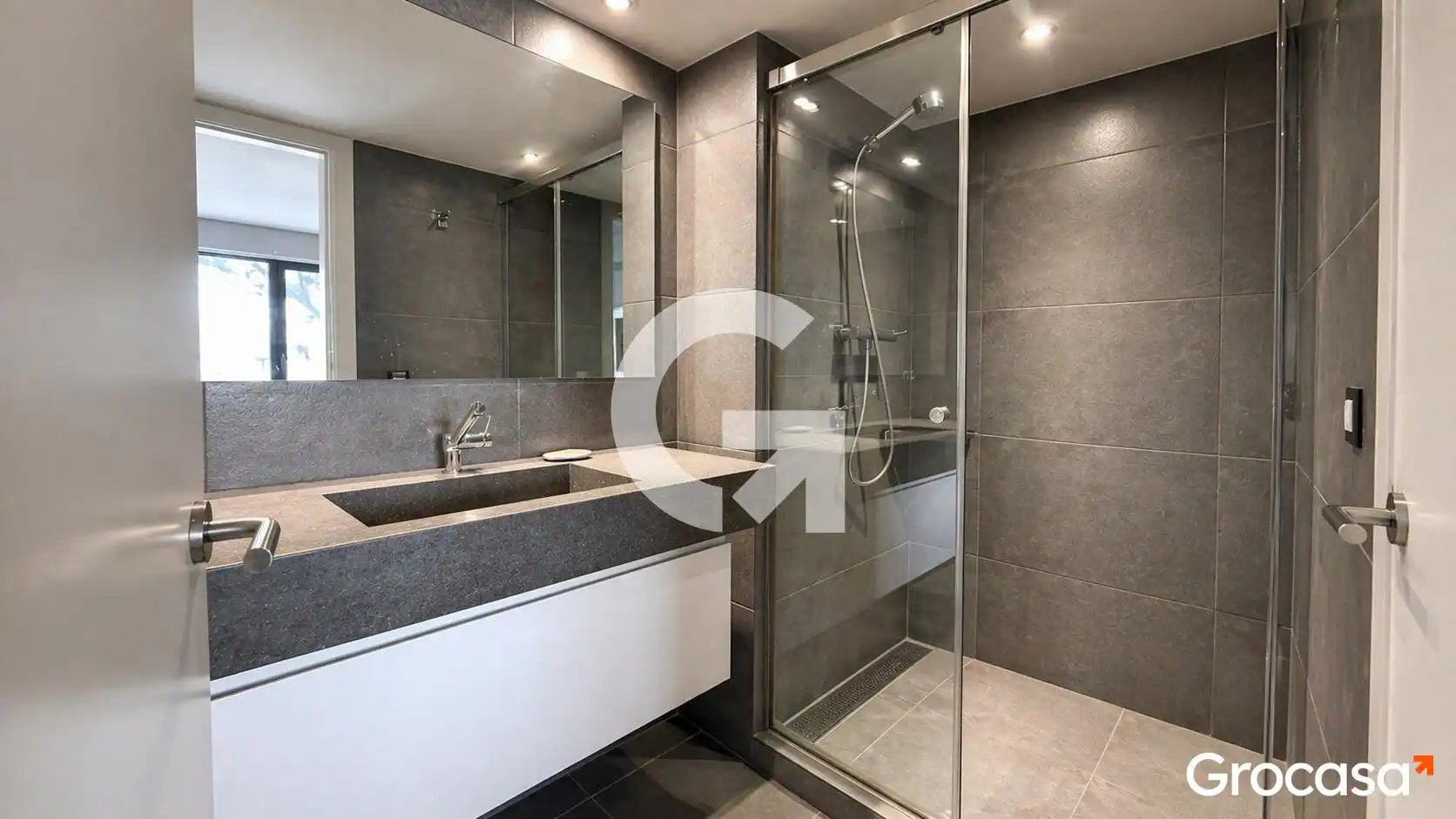 Baño de Piso en venta en Barcelona con Aire acondicionado, Calefacción y Amueblado