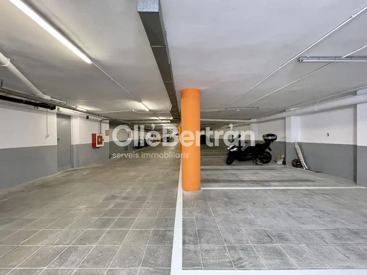 Parkplatz von Garage zur Miete in L'Hospitalet de Llobregat