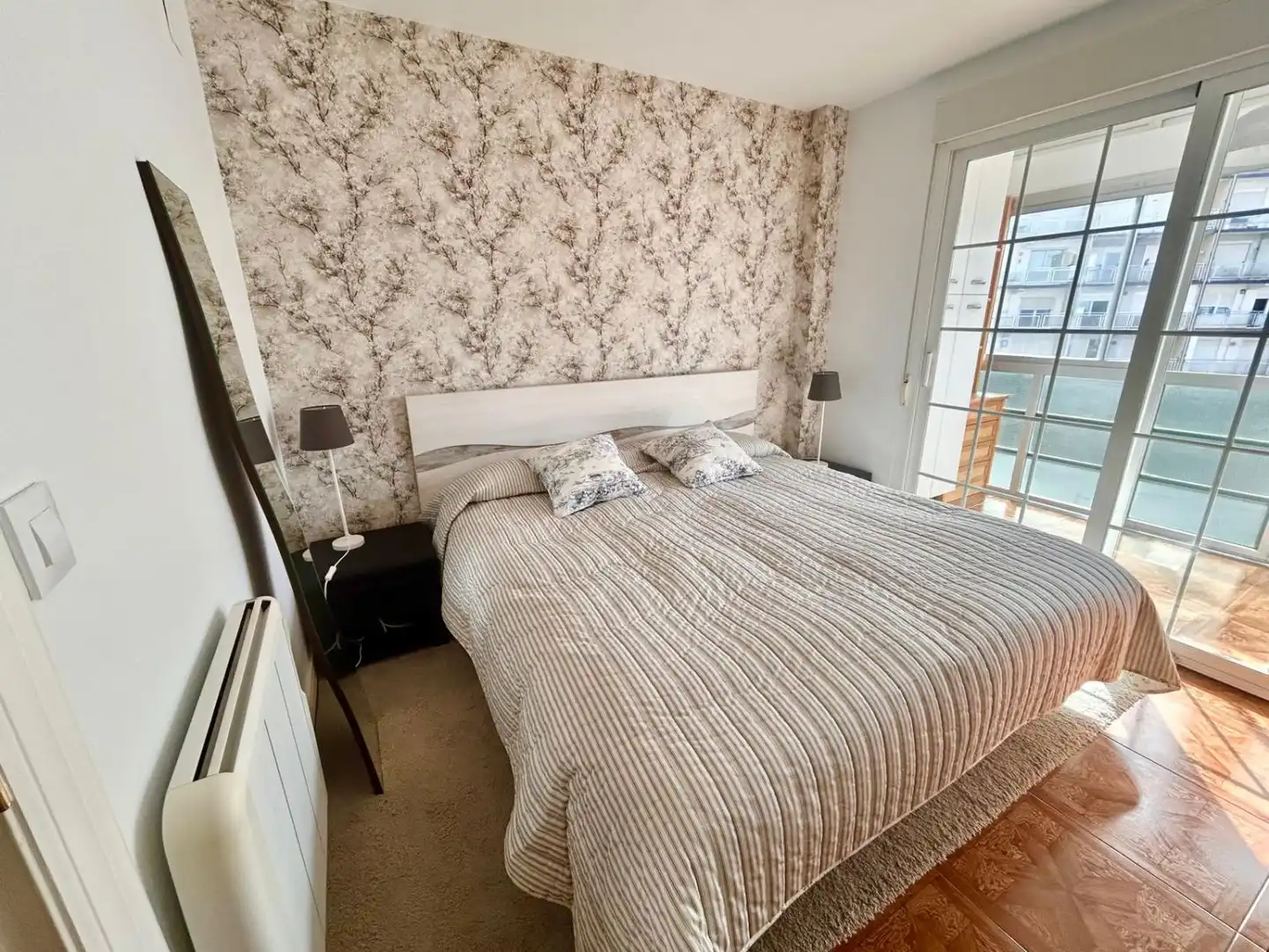 Schlafzimmer von Wohnung zur Miete in Laredo mit Heizung, Terrasse und Möbliert