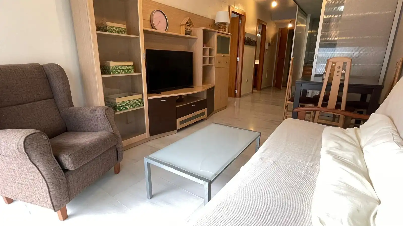 Sala d'estar de Apartament de lloguer en Villajoyosa / La Vila Joiosa amb Aire condicionat, Moblat i Balcó