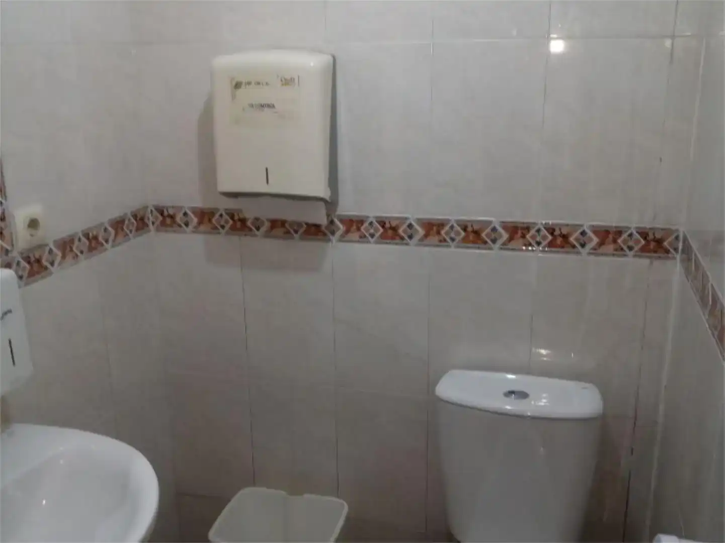 Bany de Local de lloguer en Pulpí