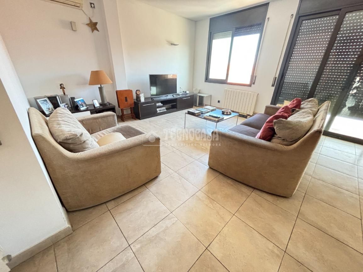 Sala de estar de Piso en venta en El Masnou con Aire acondicionado y Terraza
