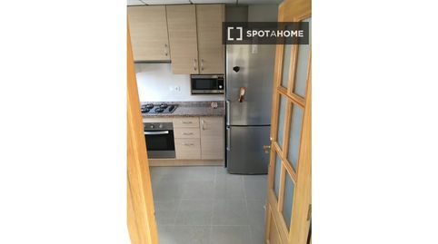 Foto 4 de Habitació a Pueblo Español - Coveta Fumá, El Campello