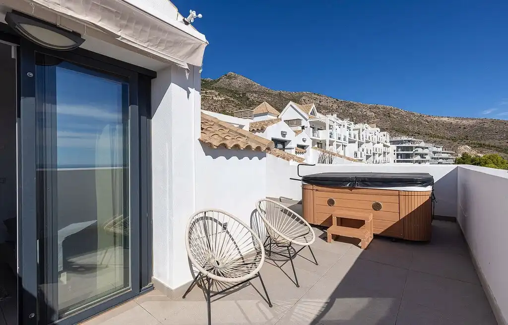 Terrace of Duplexes for sale in Benalmádena  with Air Conditioner, Heating and Terrace