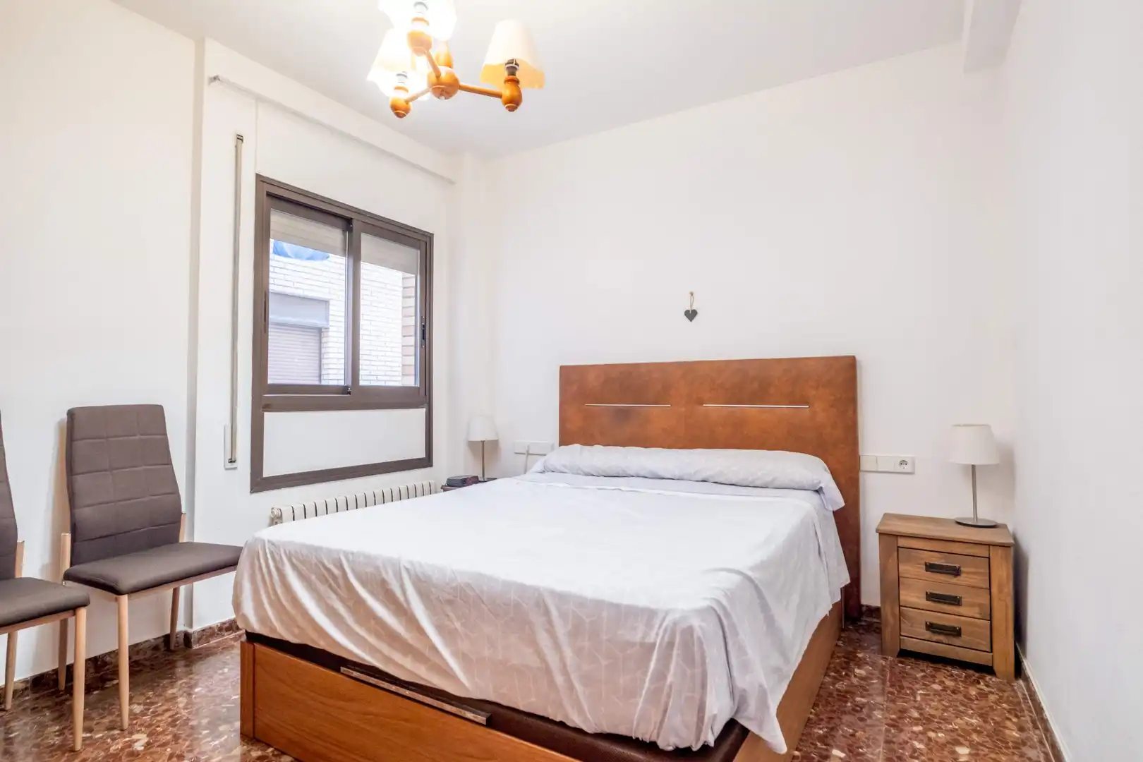 Habitación de Piso en venta en Zaragoza con Calefacción