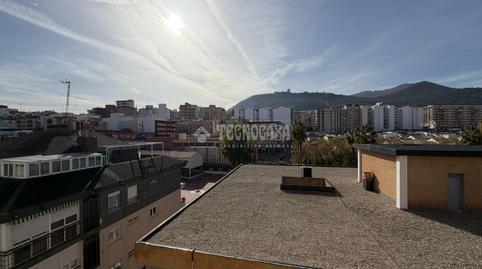 Foto 2 de Pis en venda a C. del Pintor Manuel Serrano Cuesta, Peñamefecit - Avda Barcelona, Jaén