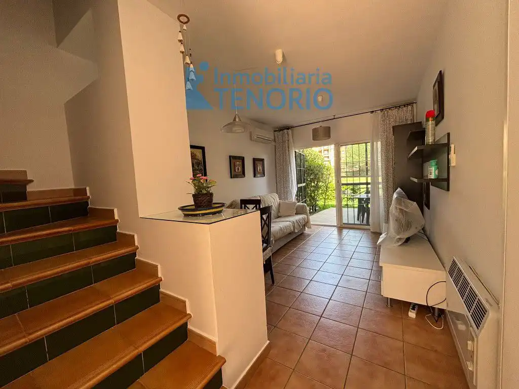 Vista exterior de Casa adosada en venta en Islantilla con Aire acondicionado, Terraza y Trastero