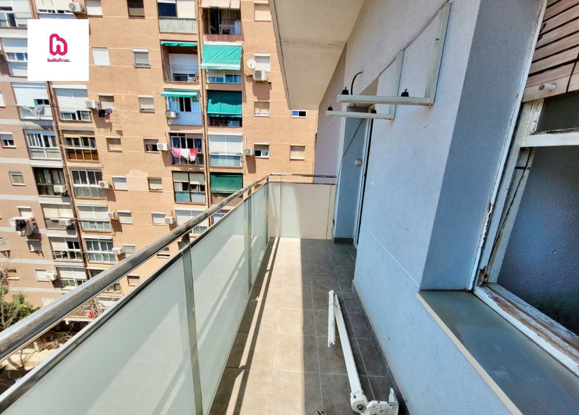Terraza de Piso en venta en  Barcelona Capital con Balcón