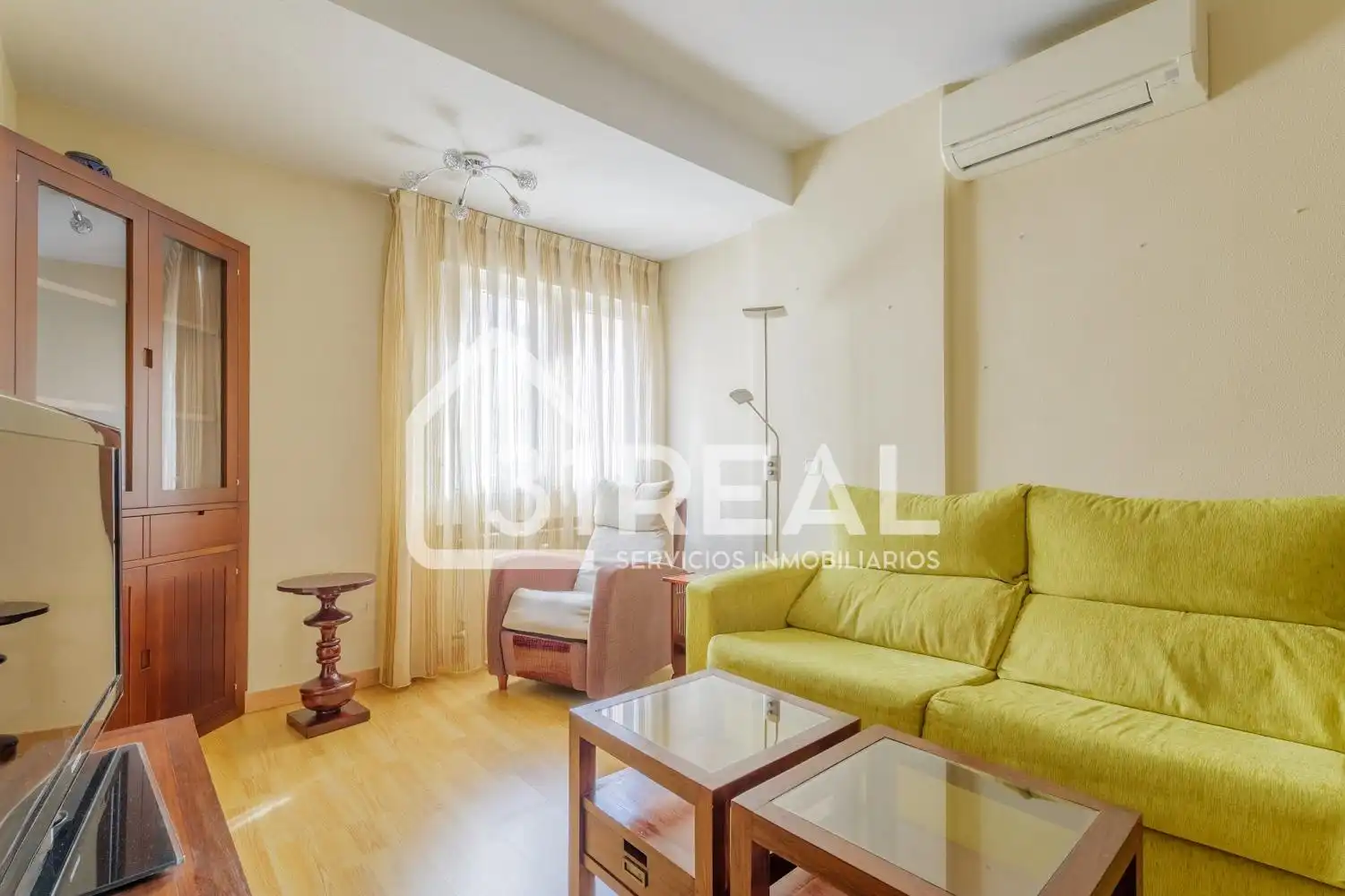Schlafzimmer von Wohnung zum Verkauf in Madrid mit Klimaanlage, Heizung und Terrasse