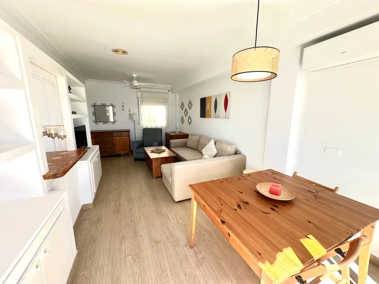 Sala de estar de Ático en venta en Torrevieja con Aire acondicionado, Calefacción y Terraza