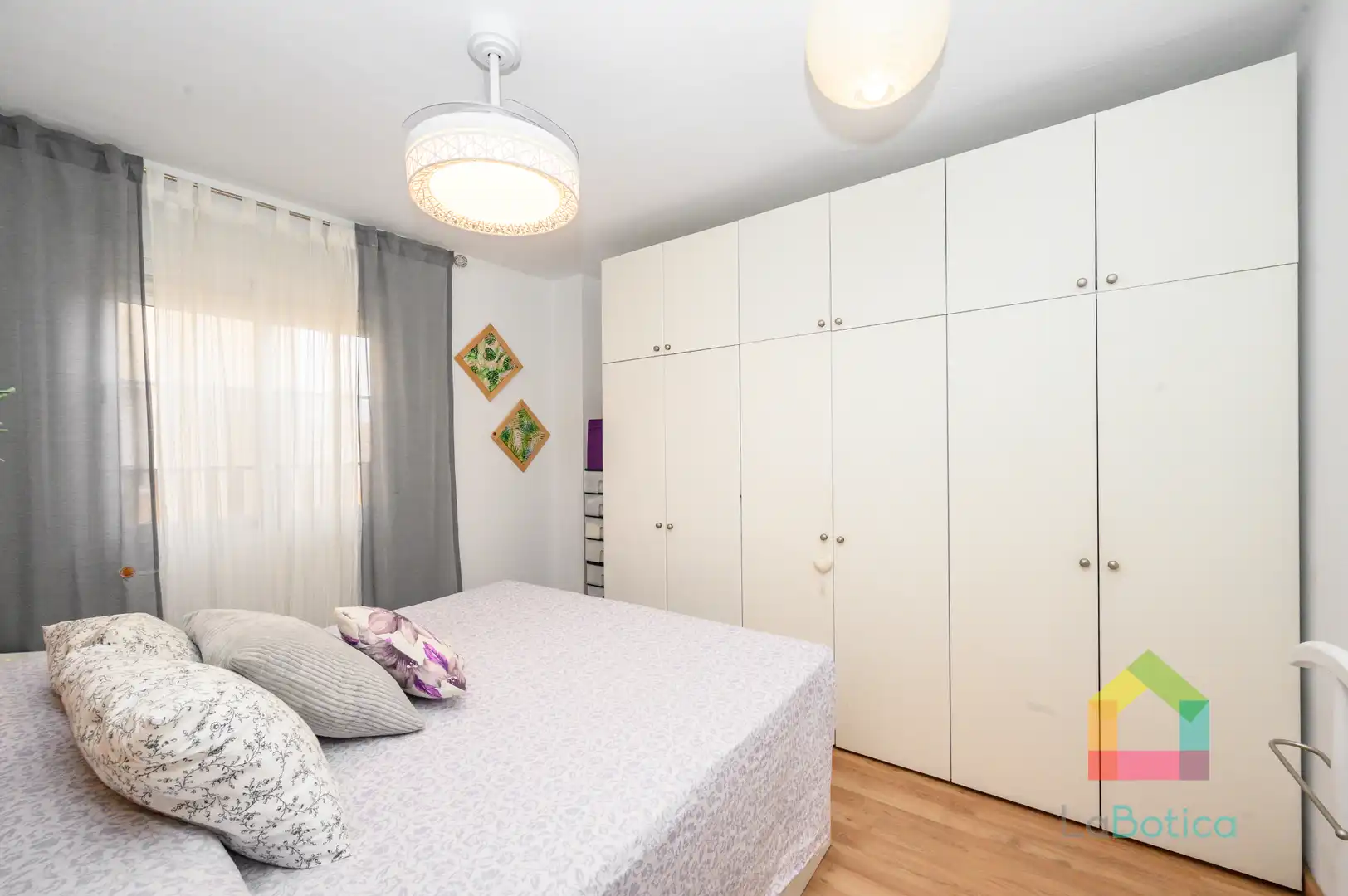 Bedroom of Flat for sale in Gerindote  with Air Conditioner, Heating and Oven